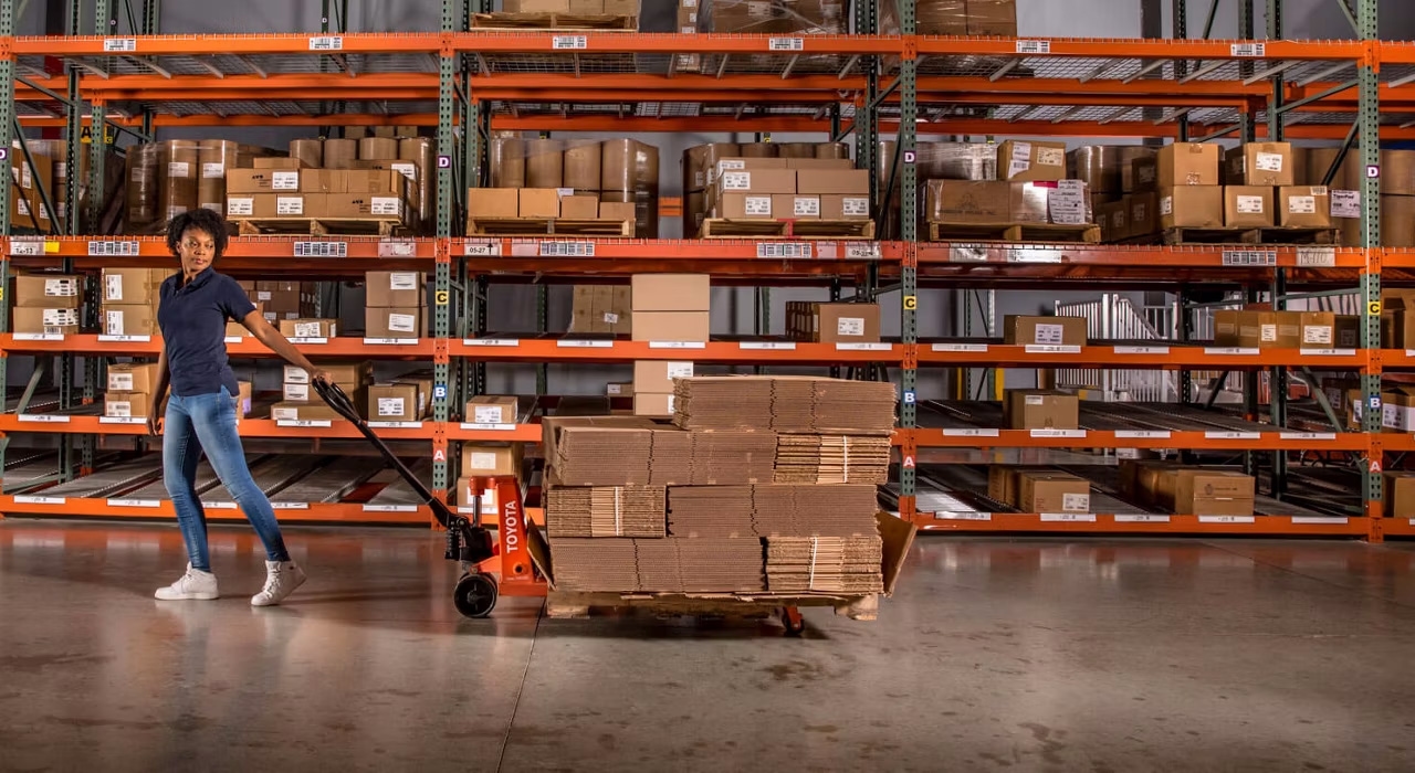GWP_ToyotaMH_PalletTrucks_6010-1-e1523385449187.png